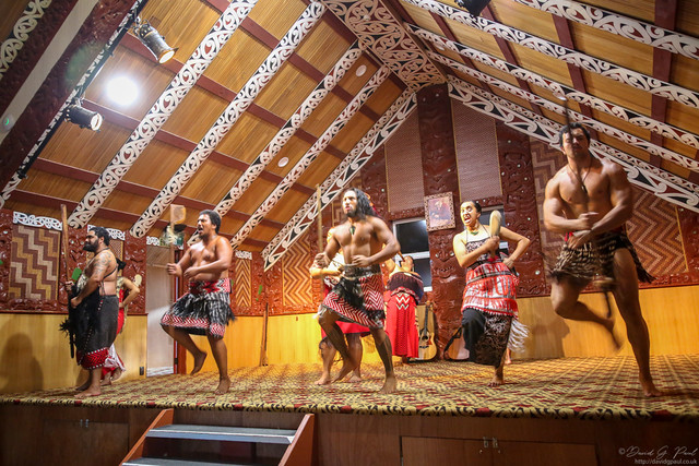 Te Puia - Performing the Haka
