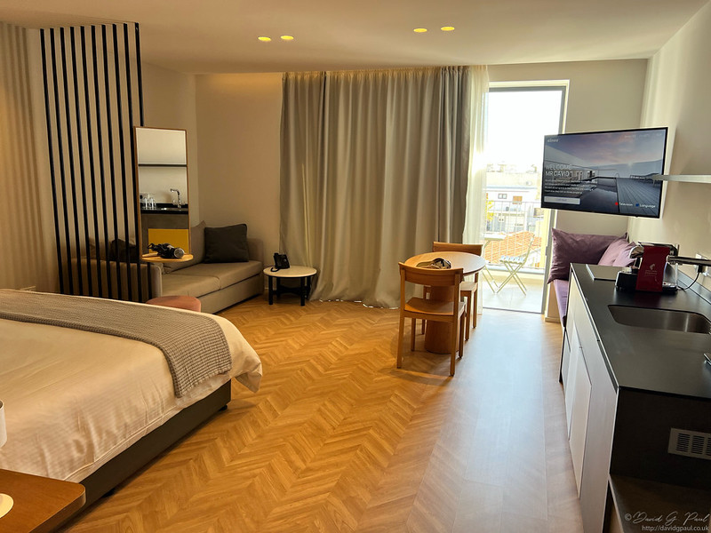 Alinea Suites
