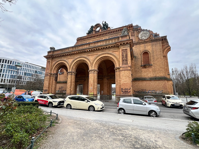 Anhalter Bahnhof