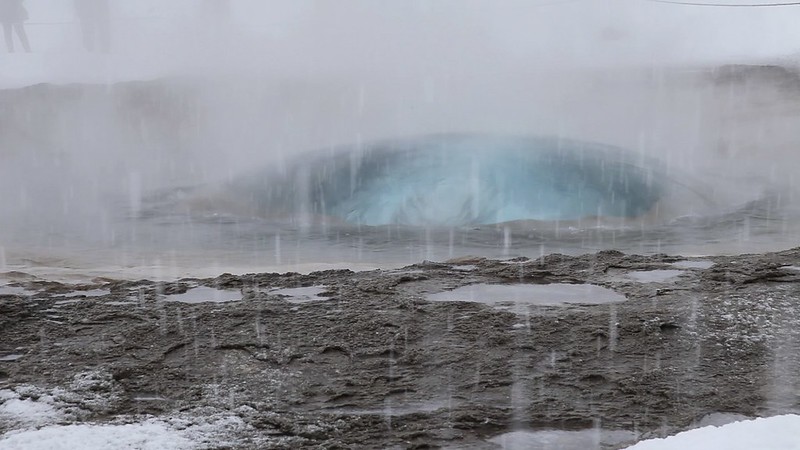 Strokkur: The Water Bulges
