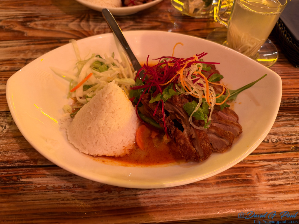 Vịt Cà Ri Đỏ